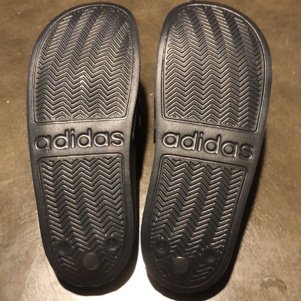 Adidas - Picture 4 of 6